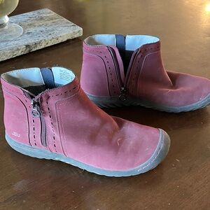 JBU Women's Maroon Ankle Boots with Zipper